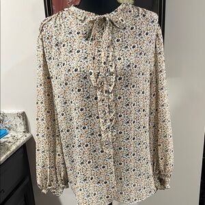 Max Studio floral print size large button up shirt with neck tie- new with tag.